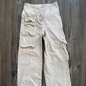 Aritzia Wilfred Free Cream Cargo Pants